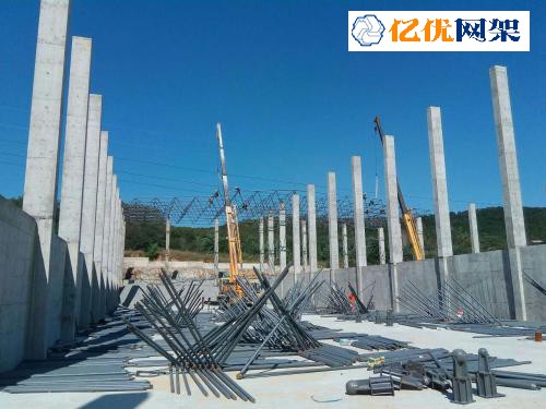 敦化料棚网架设计